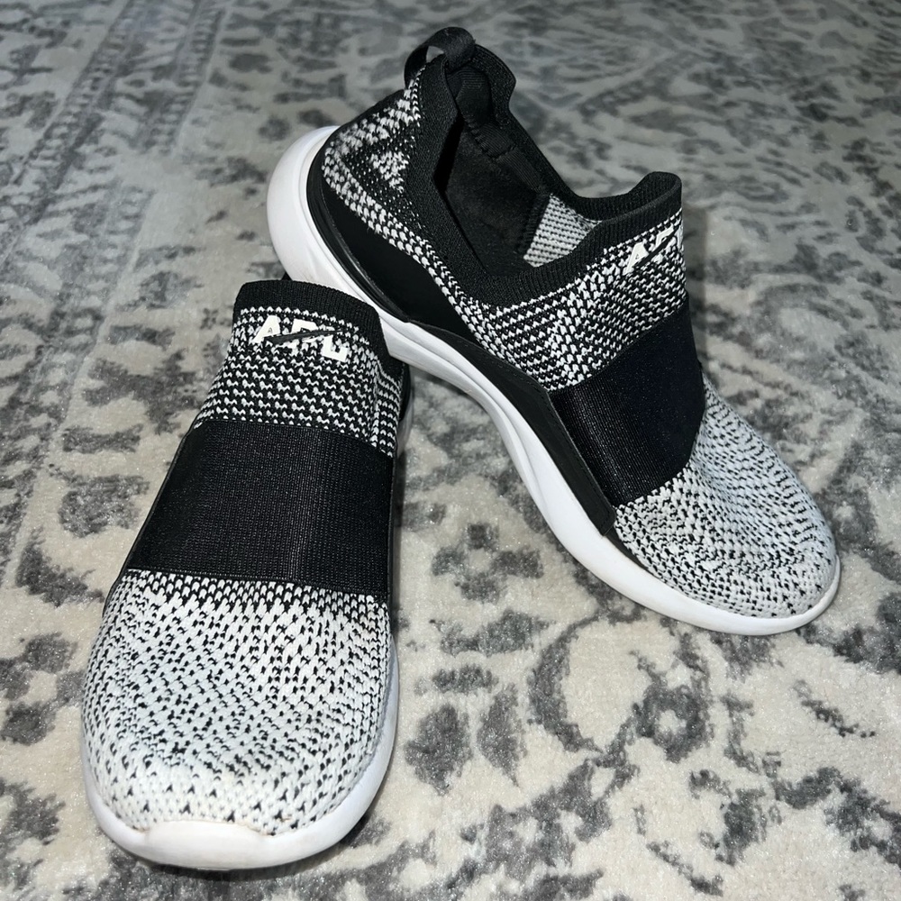 APL TechLoom Bliss tennis shoes